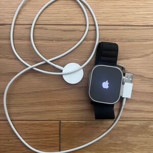 Apple Watch Ultra - 49mm Titanium